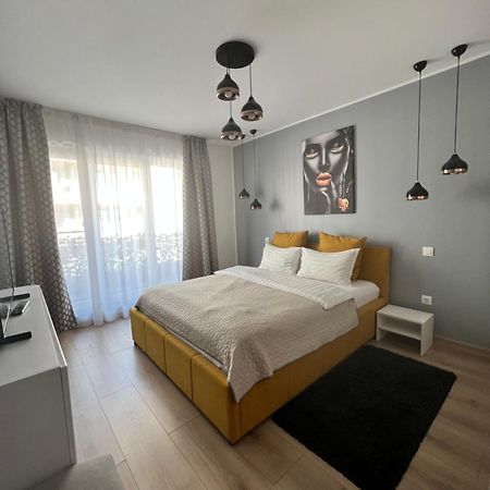 Qualis Apartament Brasov Ngoại thất bức ảnh