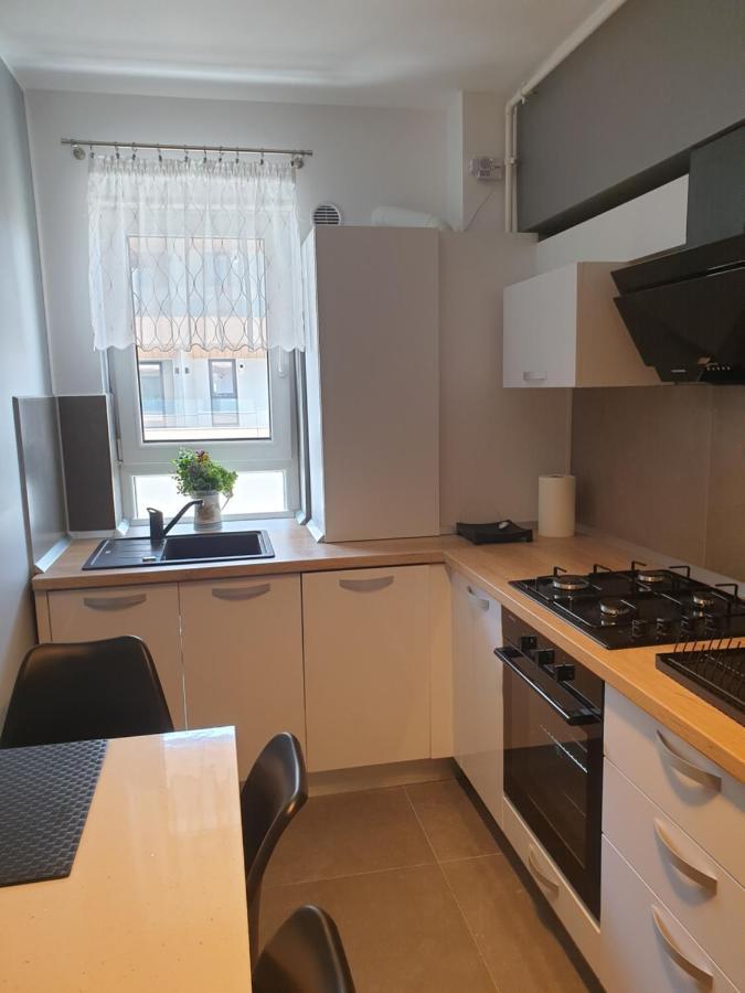 Qualis Apartament Brasov Ngoại thất bức ảnh