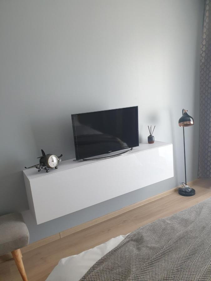 Qualis Apartament Brasov Ngoại thất bức ảnh