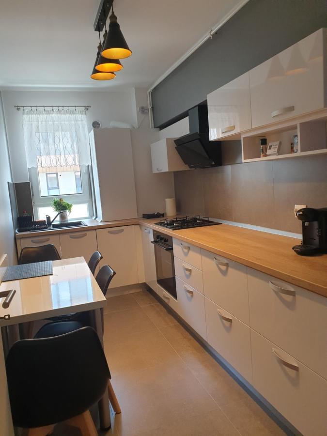 Qualis Apartament Brasov Ngoại thất bức ảnh
