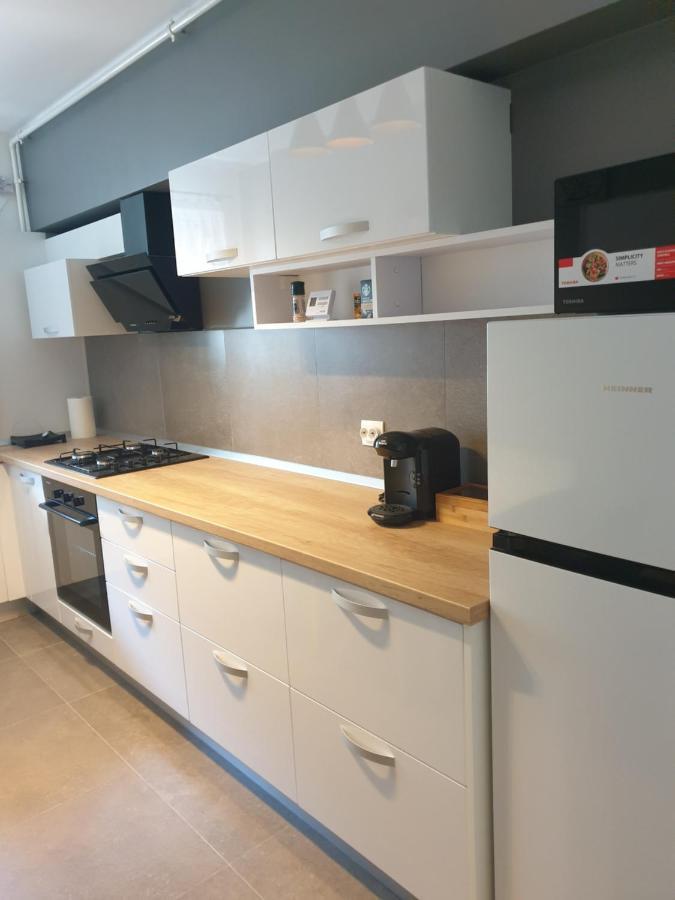 Qualis Apartament Brasov Ngoại thất bức ảnh